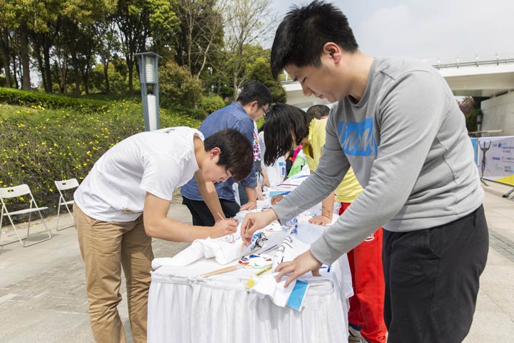 我们不光会创业，我们还能很文艺！