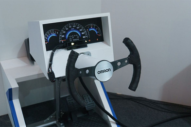 欧姆龙推出的这款概念座舱，可以在你打瞌睡时帮忙盯梢