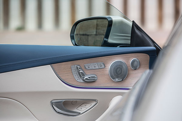 新一代奔驰E Coupe