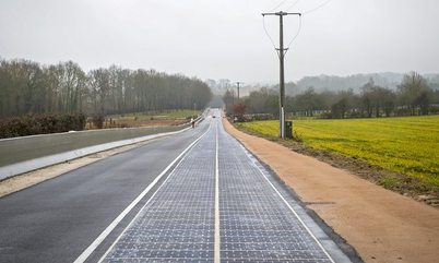 法国建成世界首条太阳能公路