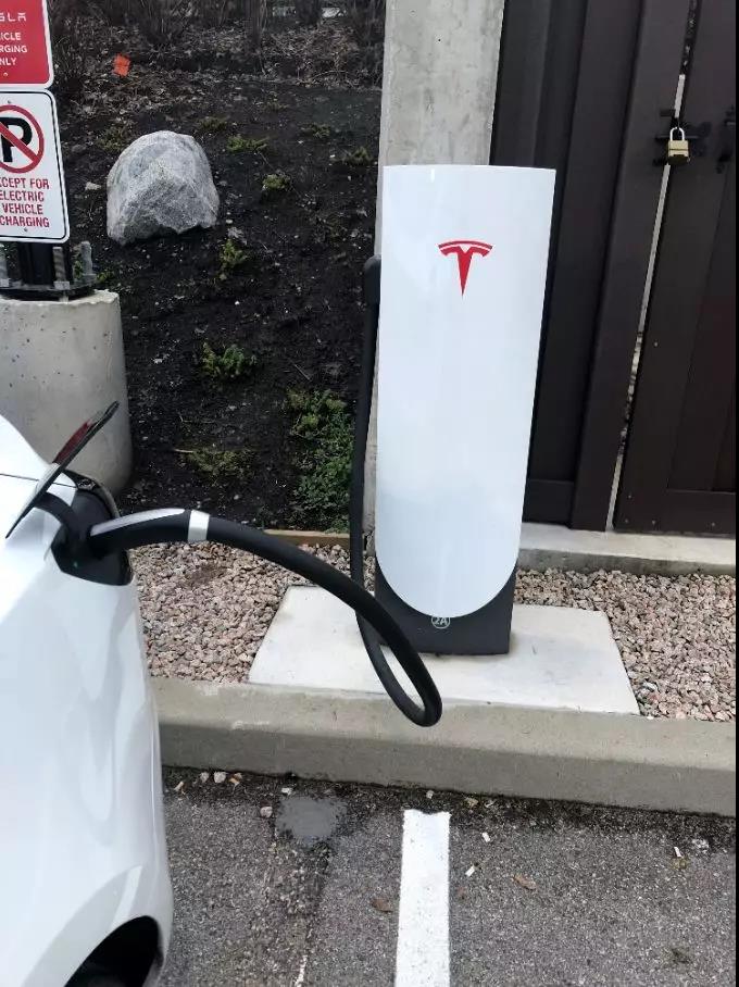 特斯拉Model 3一千公里真实体验日记 | 深度