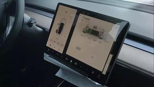 首批特斯拉Model 3即將交車，馬斯克的大招兒終于亮相了！