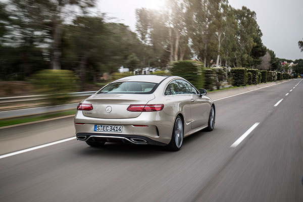 新一代奔驰E Coupe