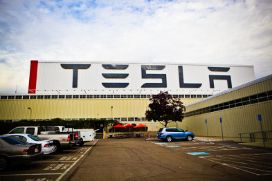 特斯拉Model 3上市时间或将推迟，超级电池工厂2020年产能达最大值