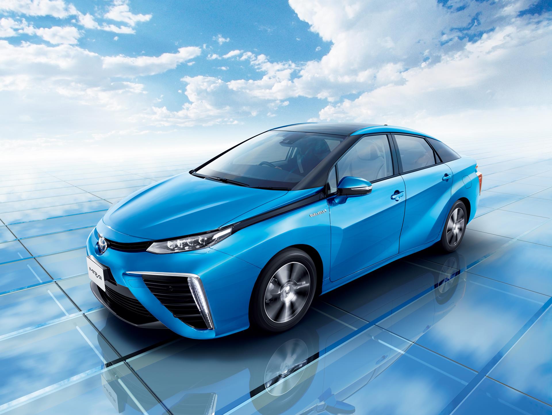 丰田发布燃料电池汽车mirai,12月15日在日本开售
