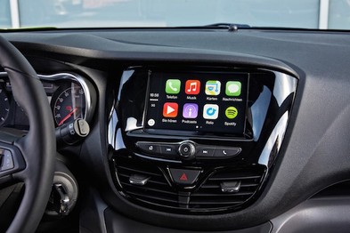 仅9家车企配套，IAA展台上的Android Auto和CarPlay