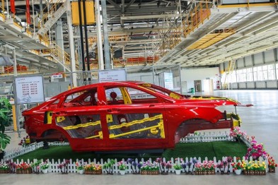 探访北京汽车智能工厂：新四化助力北汽开启2.0时代