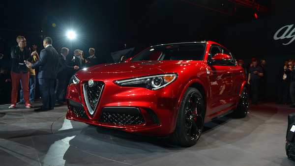 alfa-romeo-stelvio-la-2016-2.jpg