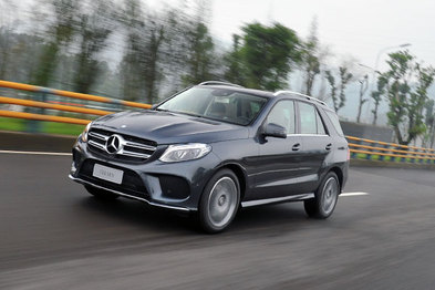 试驾奔驰GLE：换名后彻底蜕变，还是延续ML经典的重生？  