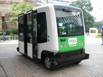日本自动驾驶公交车下月在公园内投入运营