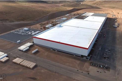 特斯拉Gigafactory超级工厂开始批量生产电池：与松下合作