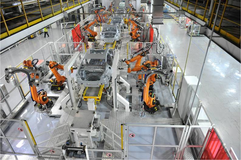 焊装车间自动化作业现场