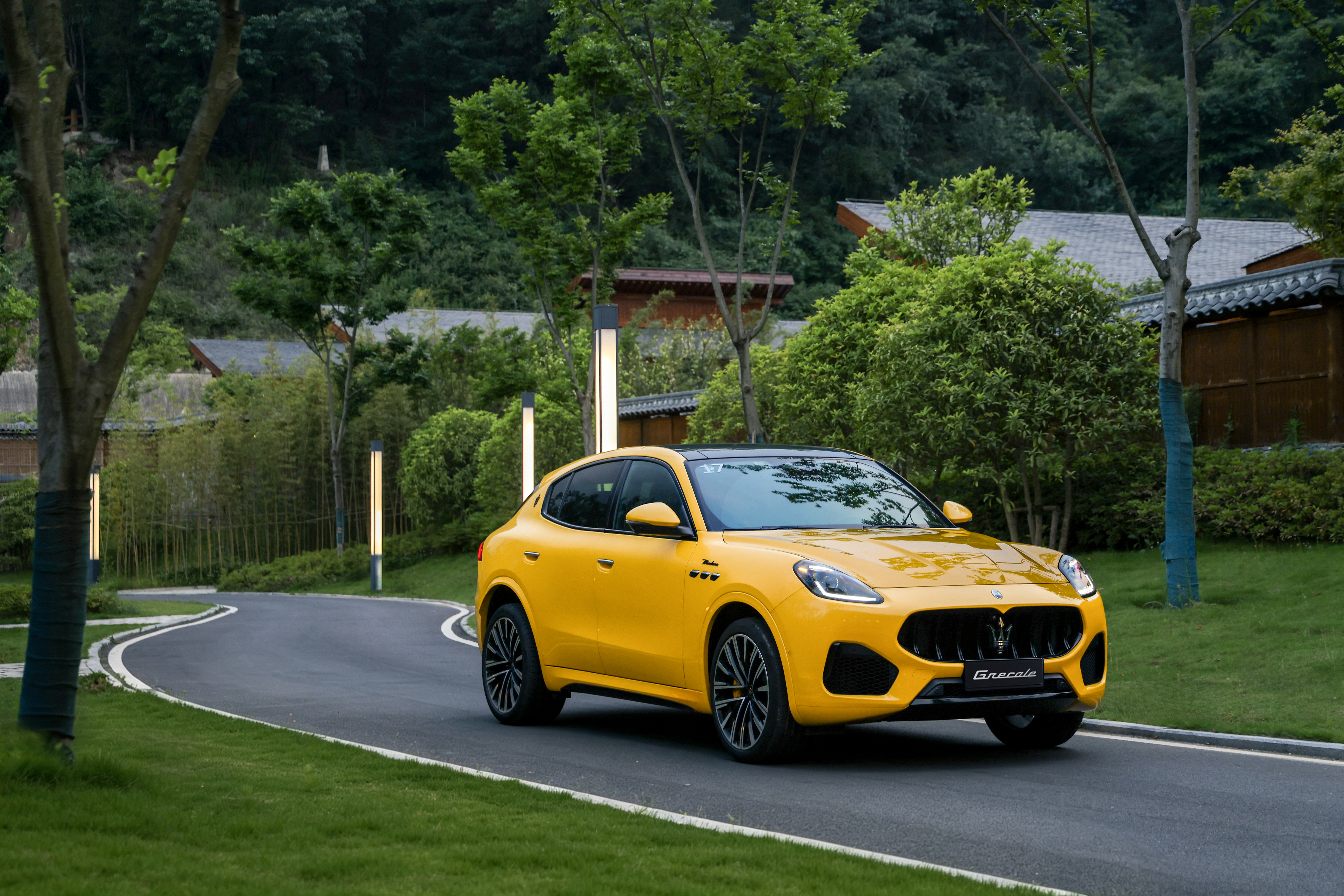 https://img.cy-cdn.com/cms/dd4e096a9e98d78e8c95bc8b083b9cae.jpg 13_玛莎拉蒂格雷嘉SUV.jpg