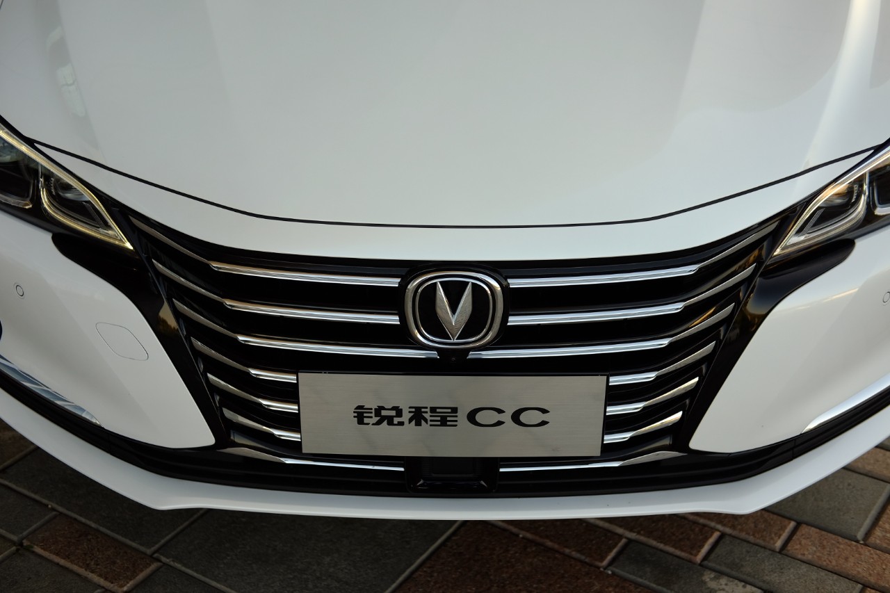 了不起的车外观小改配置更全面改名后的长安锐程cc能否打响翻身仗