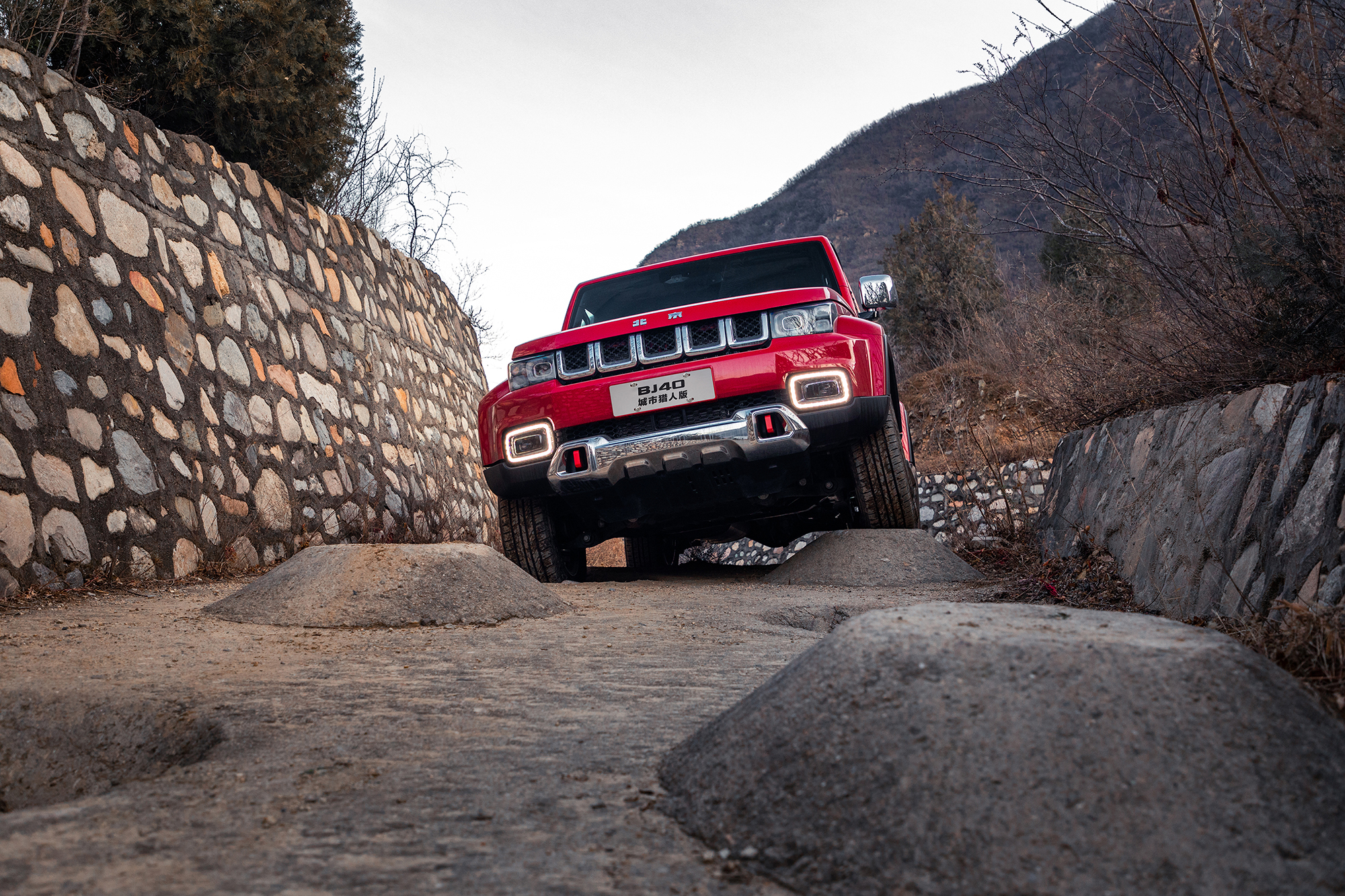 试驾bj40城市猎人版硬核的背面是温柔