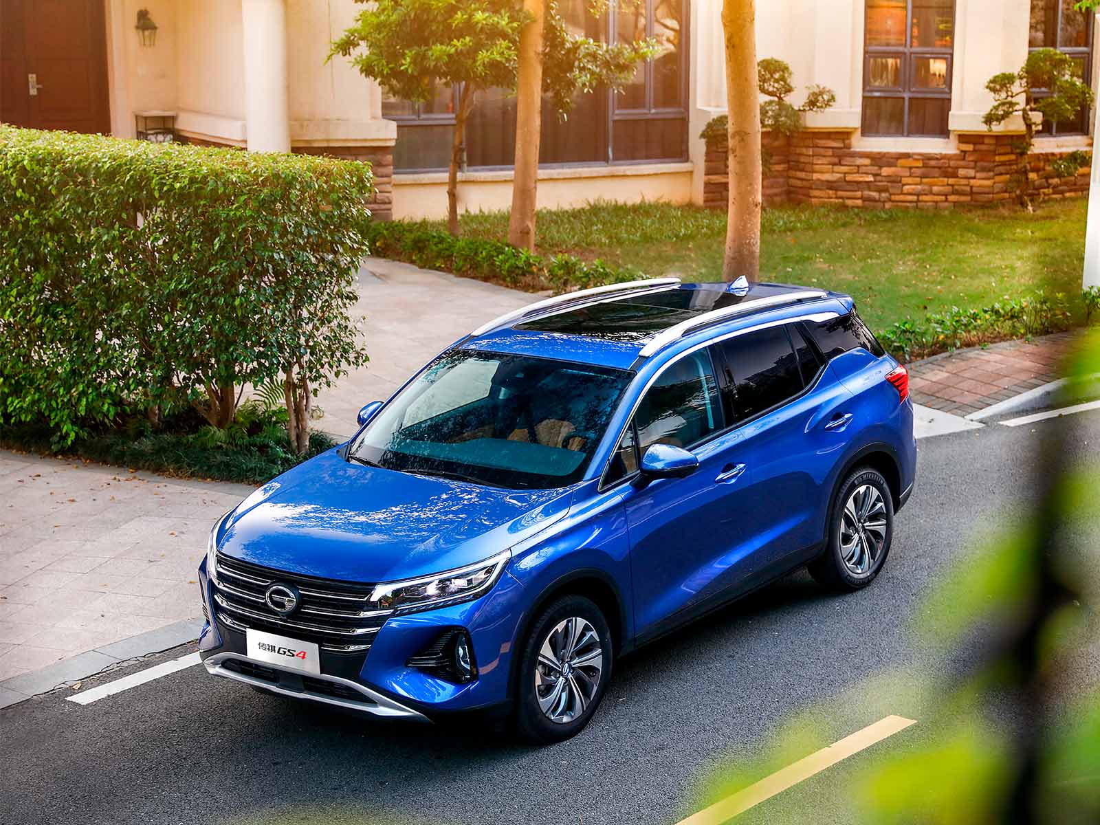 广汽传祺13岁生日礼物:曾经月销3.5万辆的gs4上新