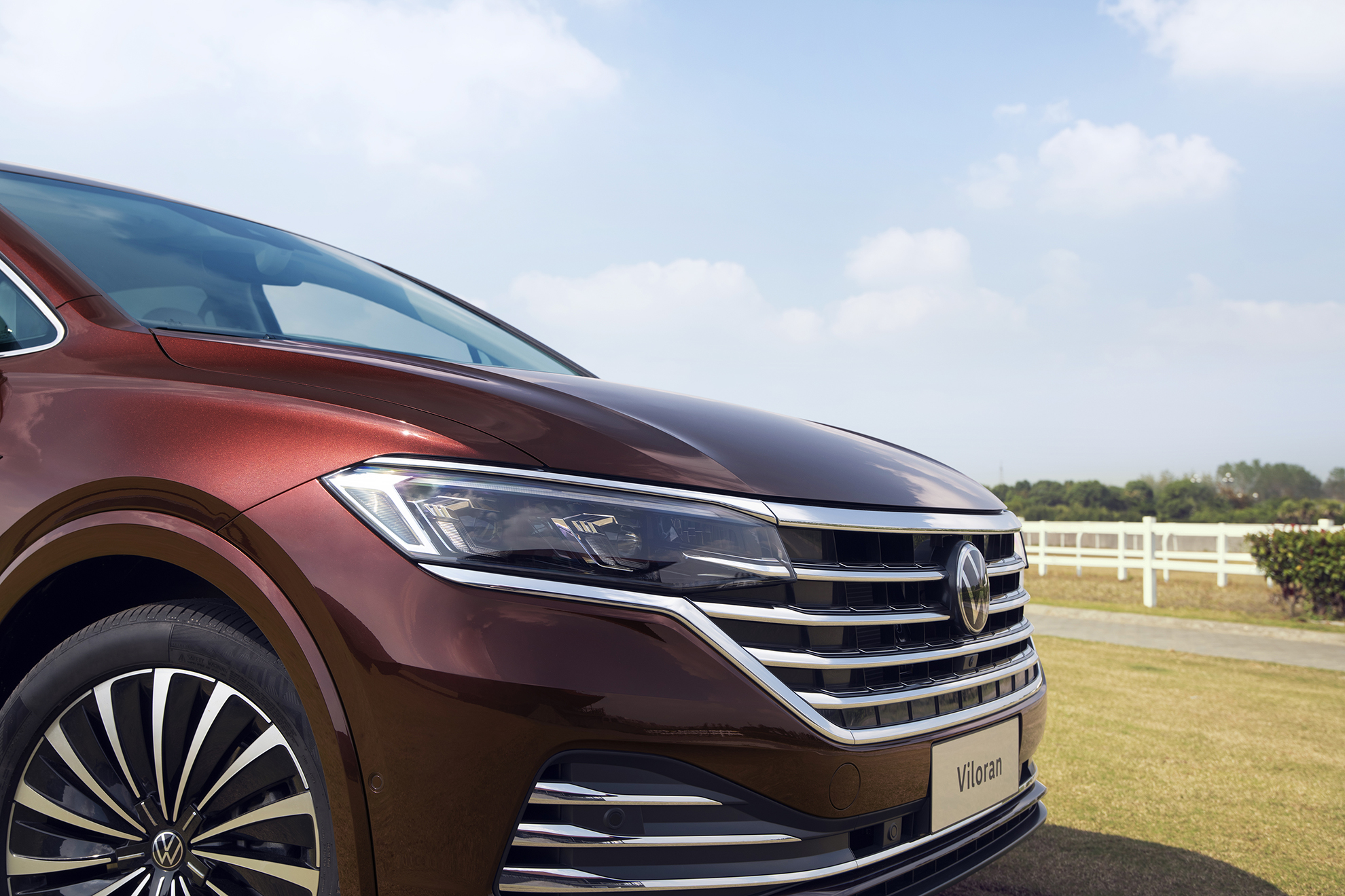 viloran探影途锐phev领衔大众在华的进一步发力