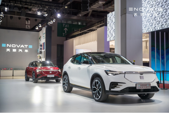 作为天际汽车展台的"颜值担当",天际me7是创新的聚合体.