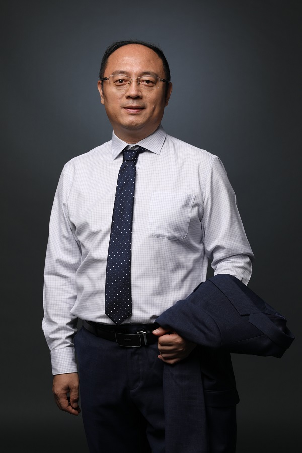 在一汽贡献了二十余年的光辉履历之后,刘明辉决定将余下的十几年甚至