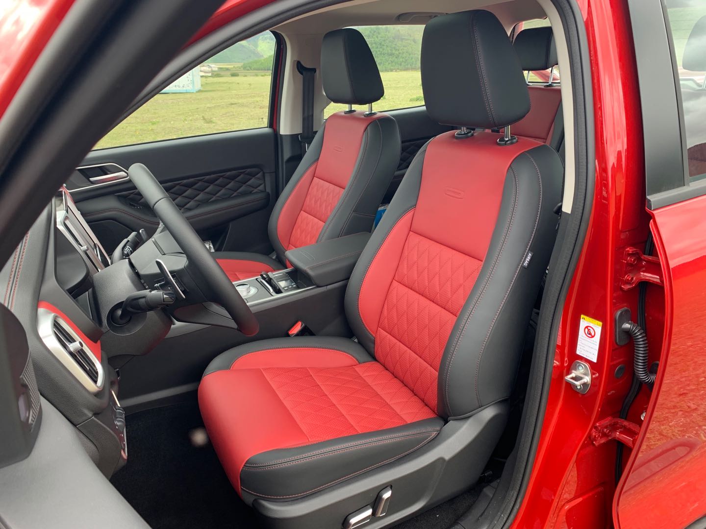 开到中东去打仗 试驾长城炮越野皮卡