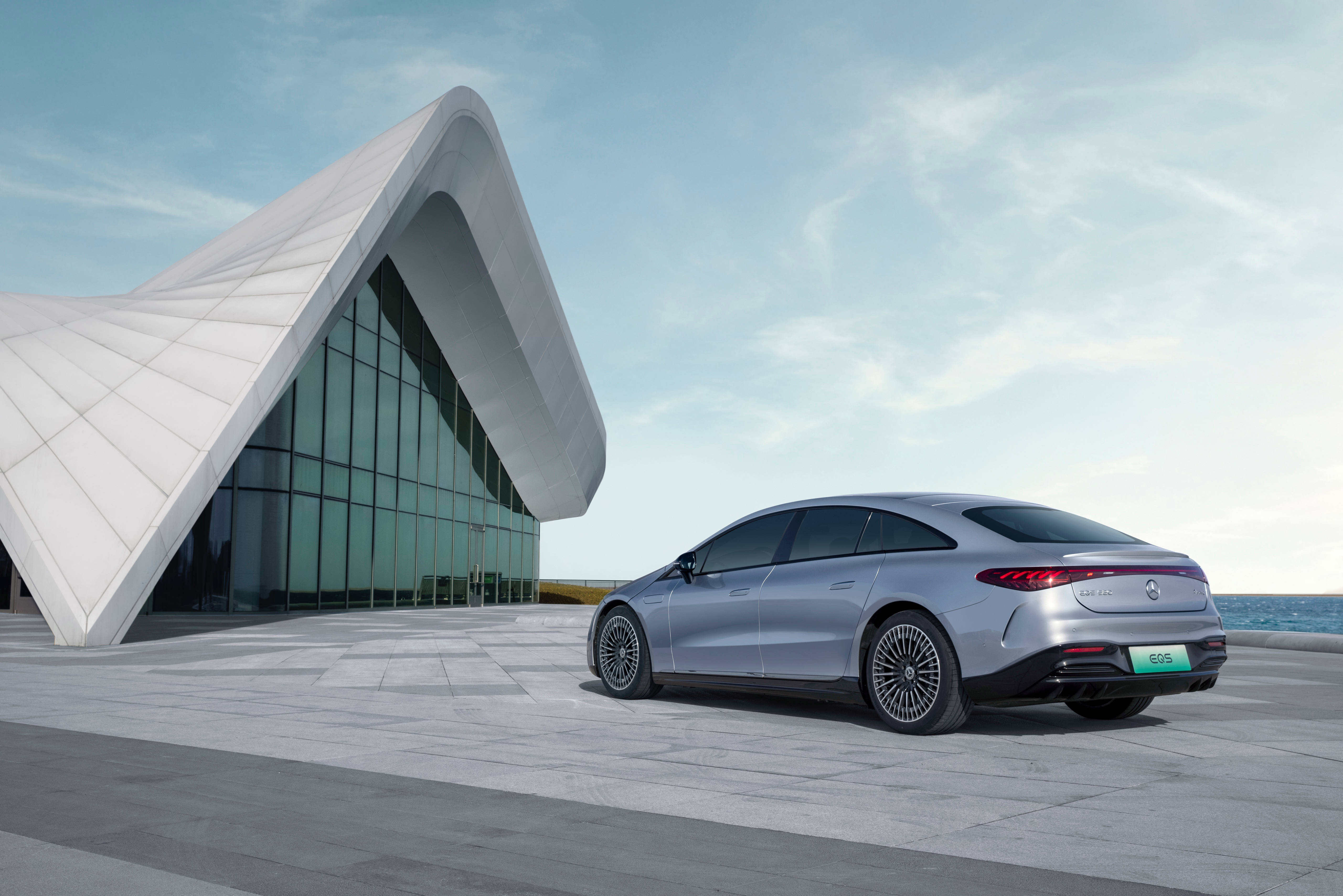 传统车企造新能源的完美答卷梅赛德斯奔驰eqs上市