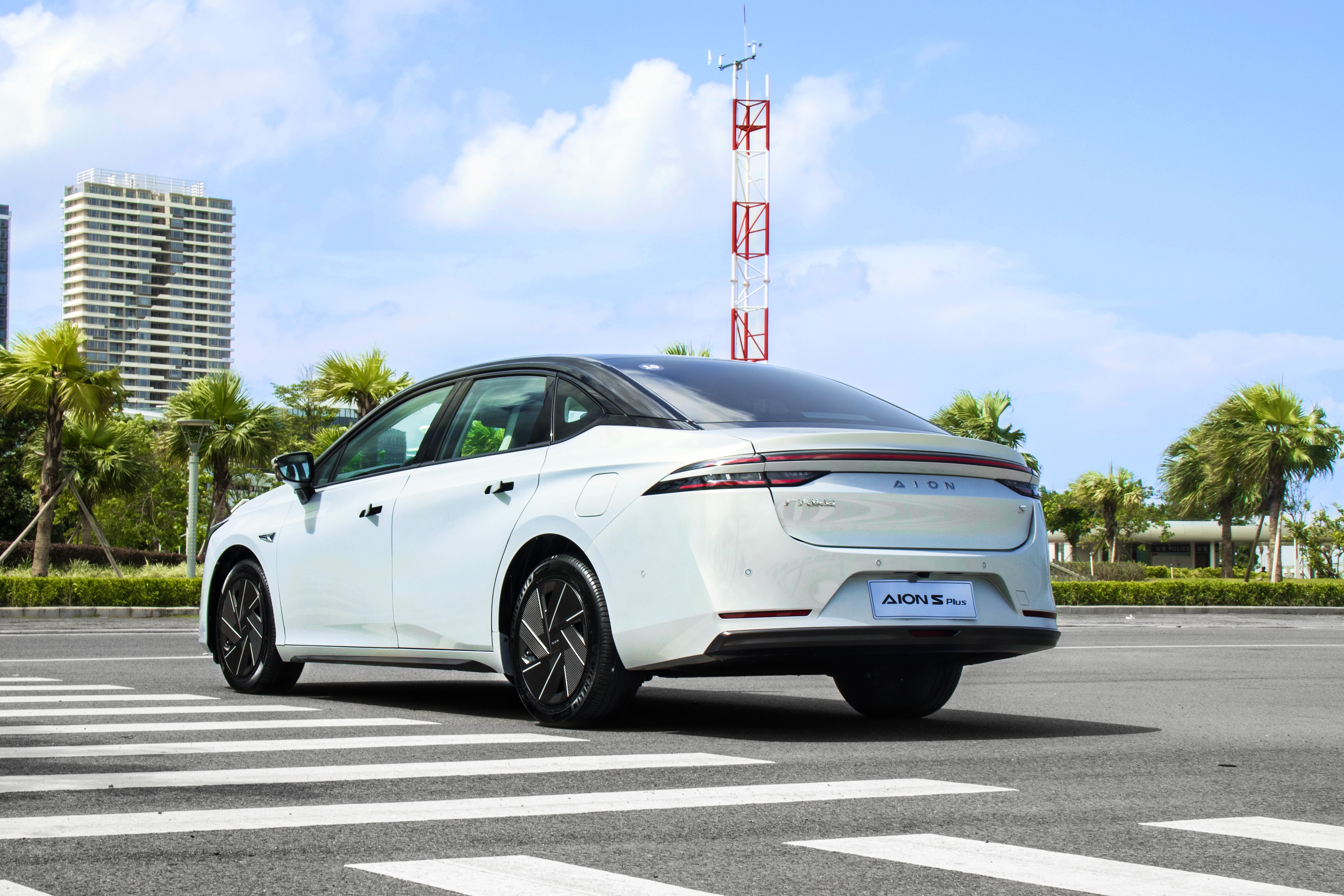 科技测测看丨aionsplus到底加在了哪