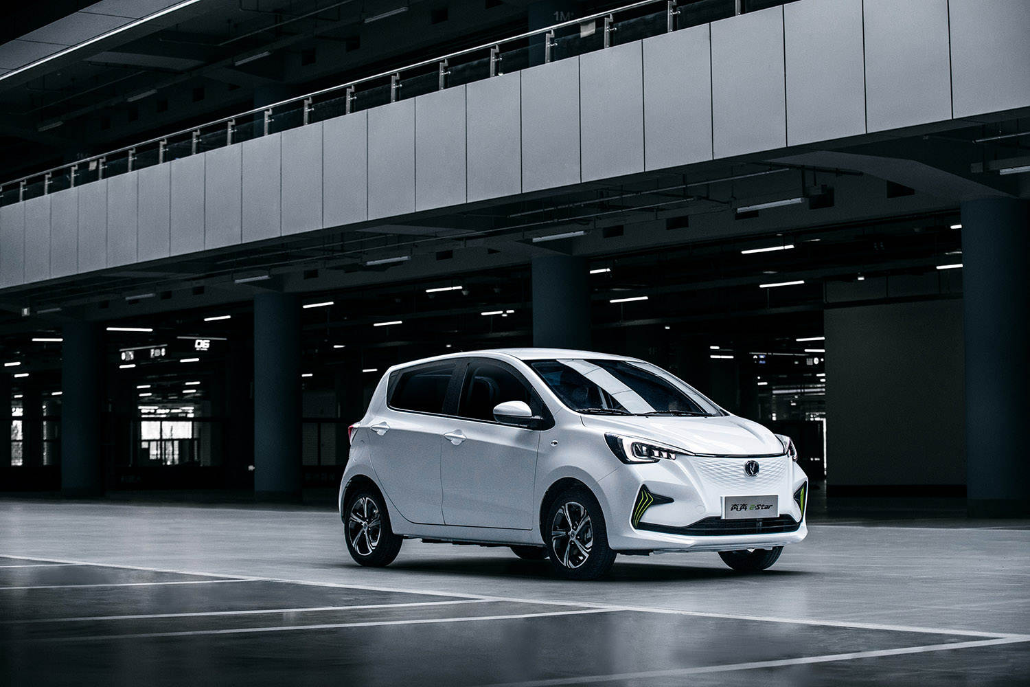 聪明的买车人丨奔奔estar国民版未能复制宏光miniev的奇迹说明了啥