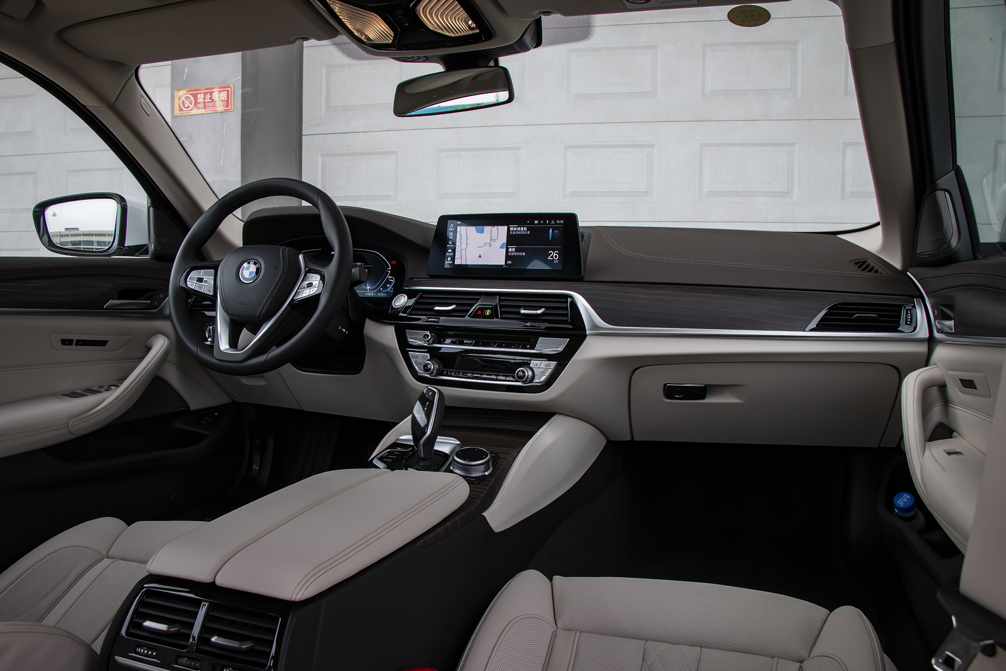 科技测测看丨买它真的是人傻钱多宝马530le领跑同级到底强在哪