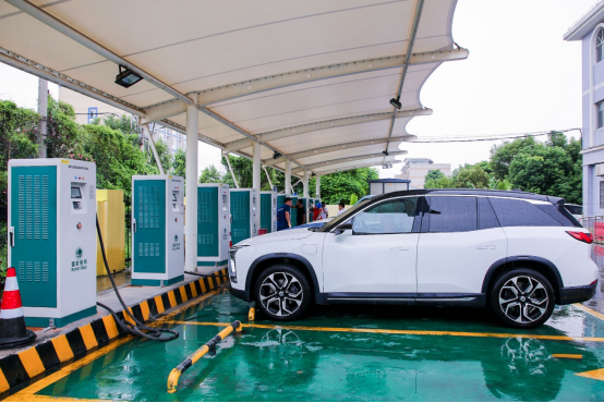 极氪001 的 400 v 大电流超充,方向错了吗?