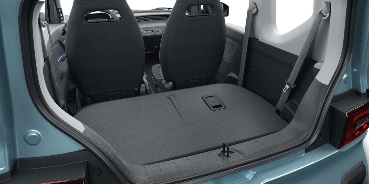 超级实用便捷,五菱首款新能源车内部设计细节曝光