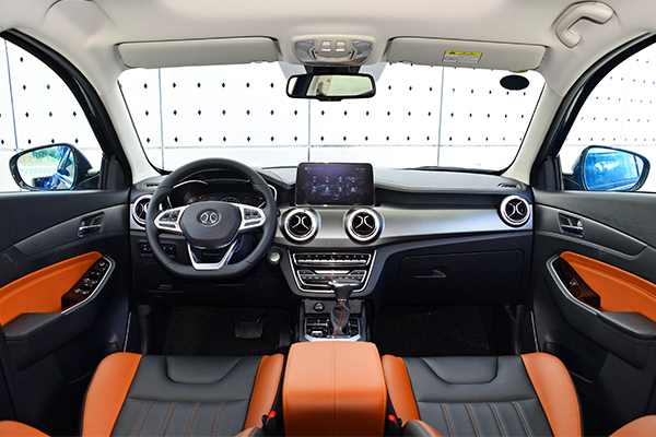 体验北汽绅宝智行ai时代的suv怎么说