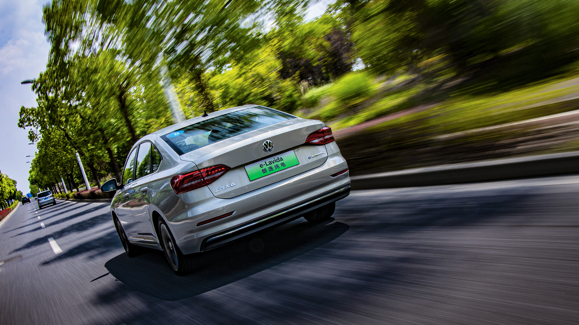 作为现款朗逸的纯电动车型,朗逸纯电同样基于mqb平台打造,不过动力