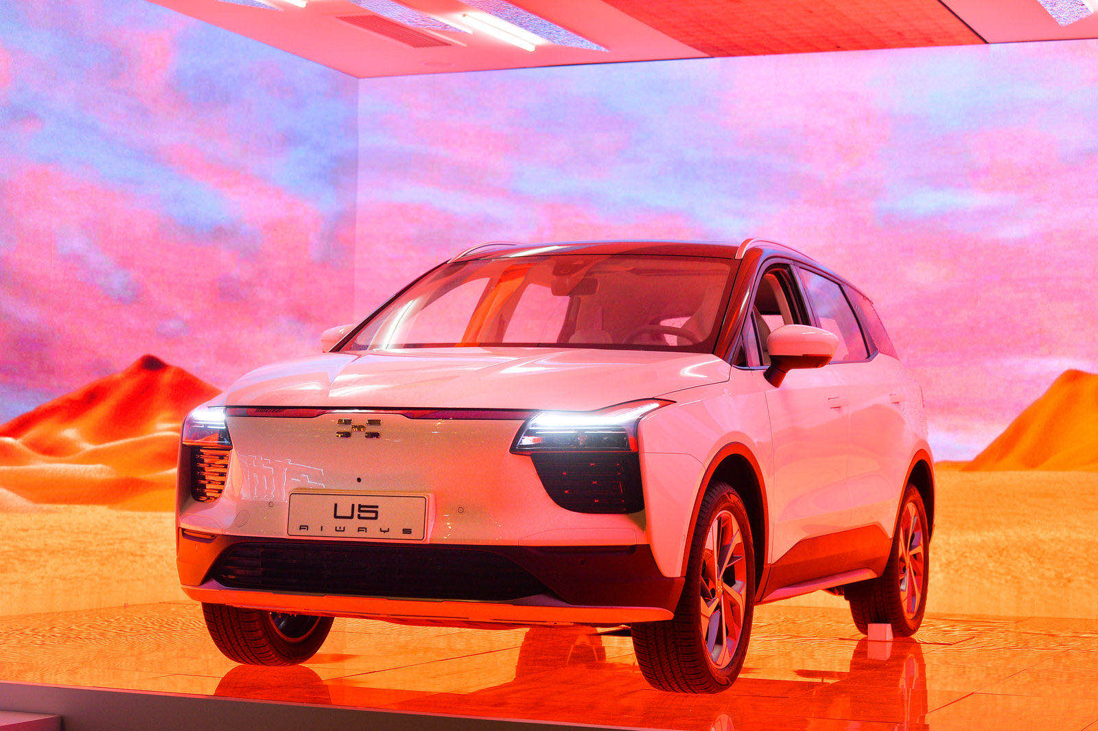 爱驰u5上市:久等,我来晚了