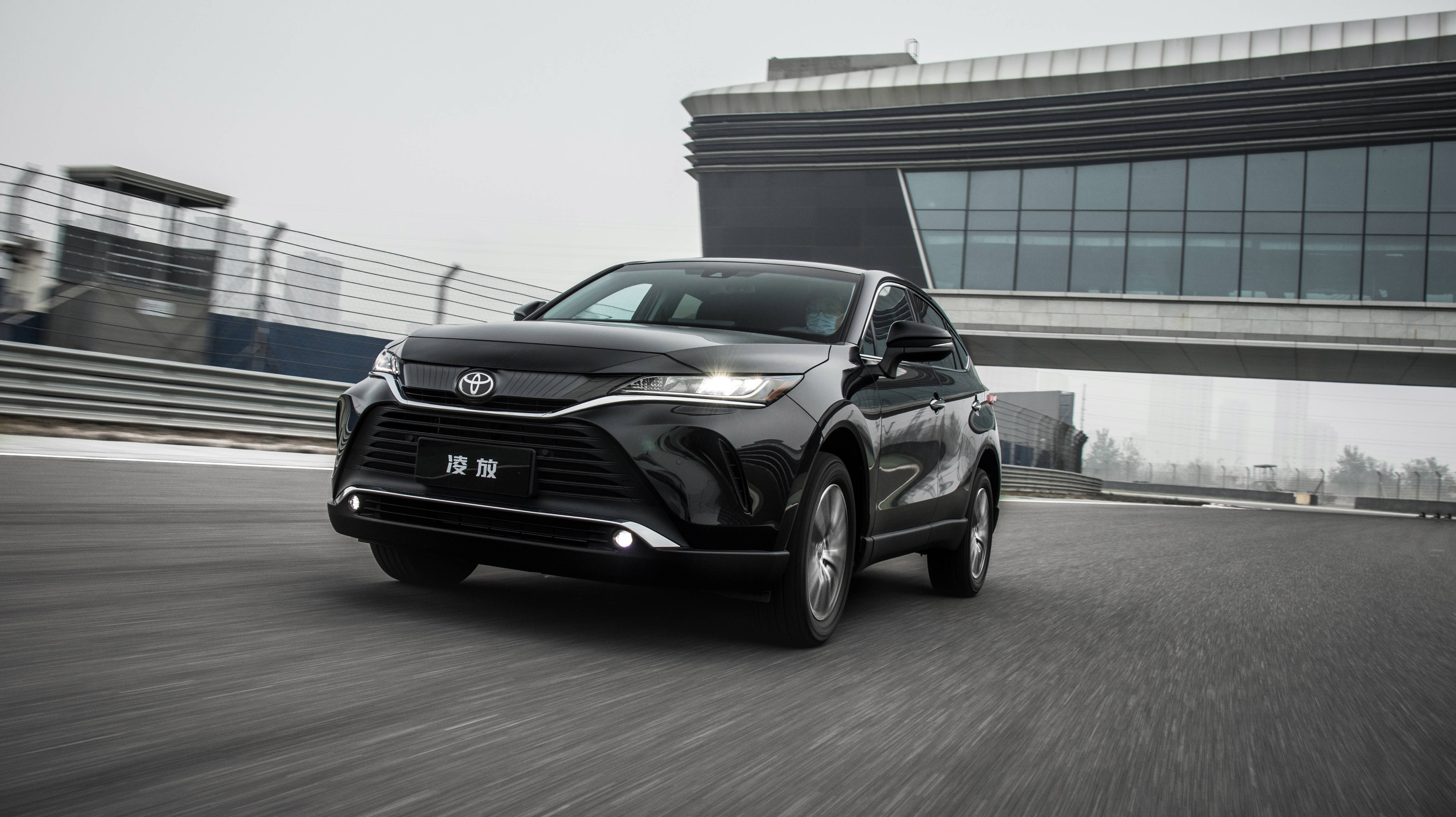 一汽丰田凌放错位竞争的精髓拿捏到位了