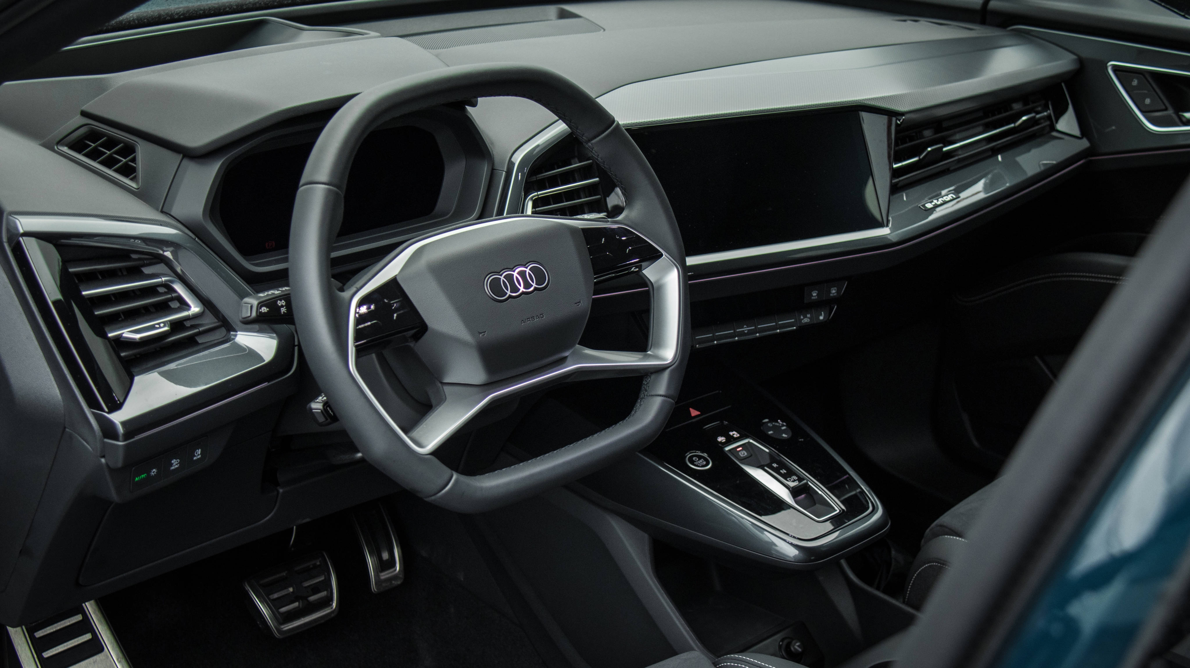 上汽奥迪q5etron如何在新能源市场确立高端品牌地位