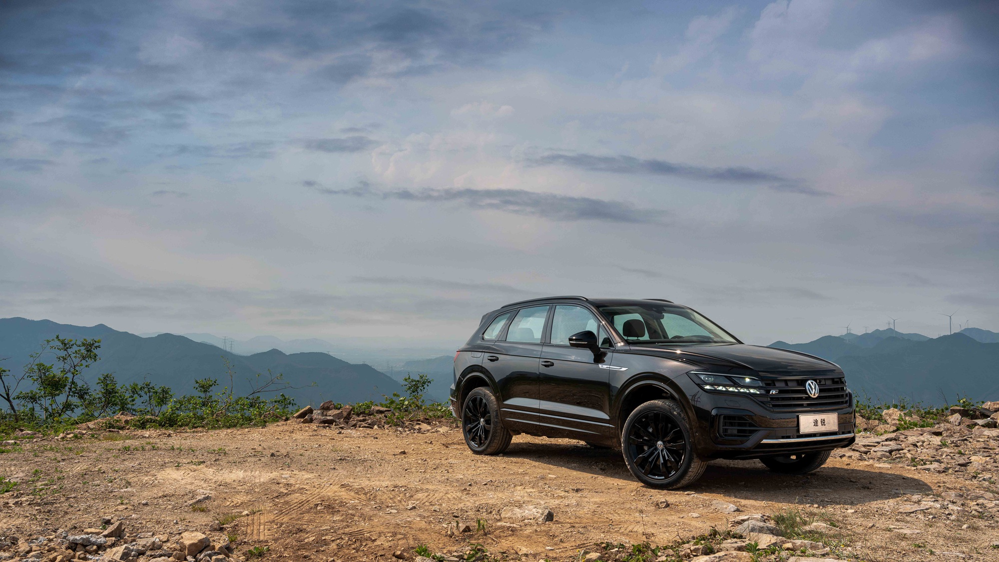 基于大众汽车mlb evo大型豪华车平台实力打造,途锐3